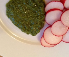 Radieschenblätter-Pesto