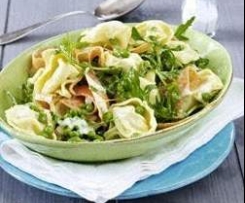 Tortellini-Salat mit Rauke