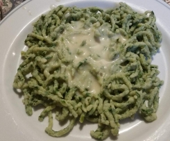 Spinatspätzle mit Käsesoße