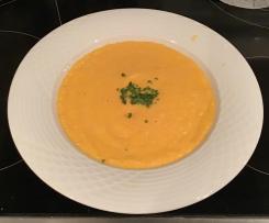 Karotten-Selleriesuppe