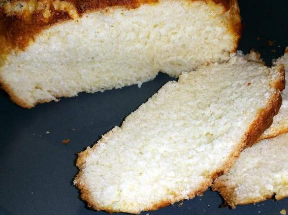 Glutenfreies, süßes, fluffiges Weißbrot