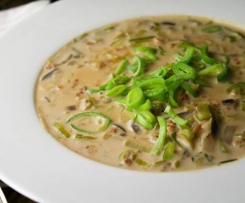 Vegane "Hackfleisch-Käse-Lauch-Suppe"