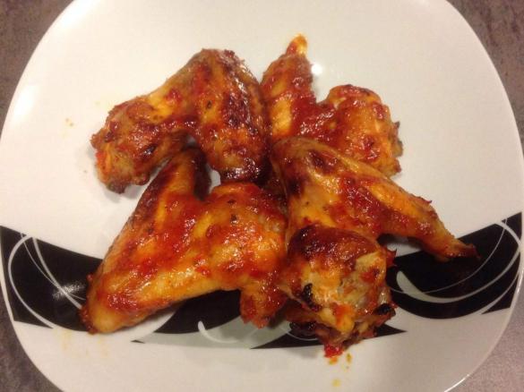 Fruchtig-scharfe Marinade für Chickenwings