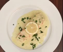 Lachs mit Senfsoße