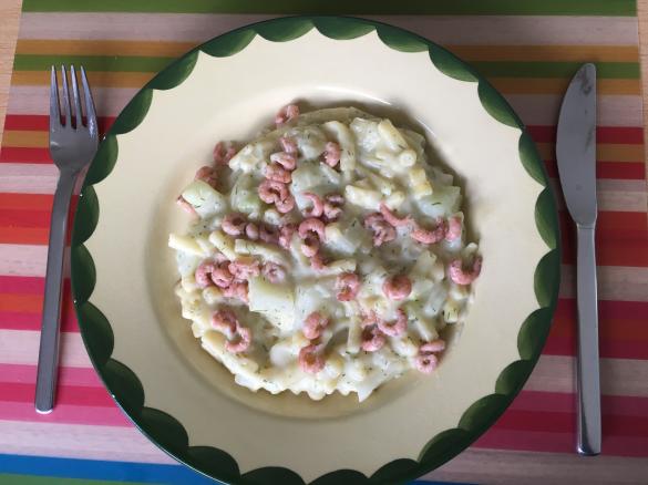 Nudeln mit Kohlrabi und Nordseekrabben im Mixtopf