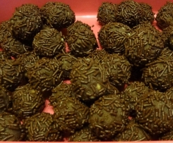 Rumkugeln mit Löffelbiskuits