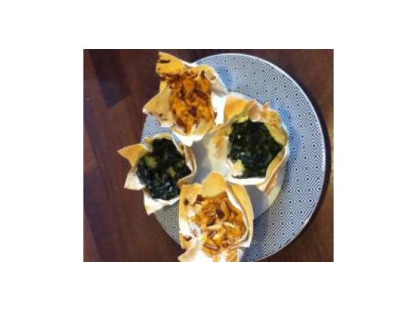 Herzhafte Yufka-Törtchen mit zwei Füllungen