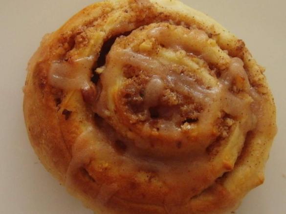 Zimtschnecken mit Haselnüssen