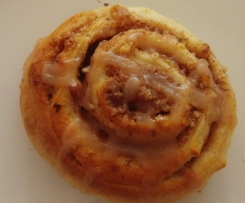 Zimtschnecken mit Haselnüssen