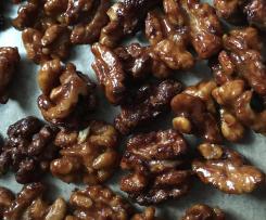 Walnüsse in würzigem Knuspermantel