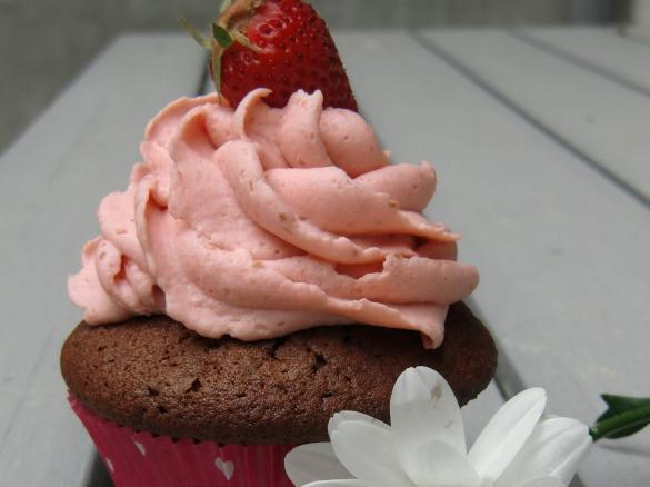 Erdbeer-Schoko-Cupcakes