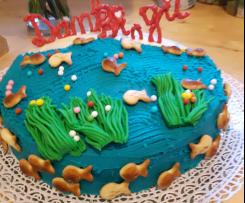 Totentantes saftiger und stabiler Schokoladenkuchen verziert mit gefärbter Ganache - Motivtorte