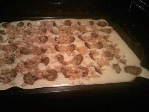 Versunkener Zwetschgenkuchen mit Streusel