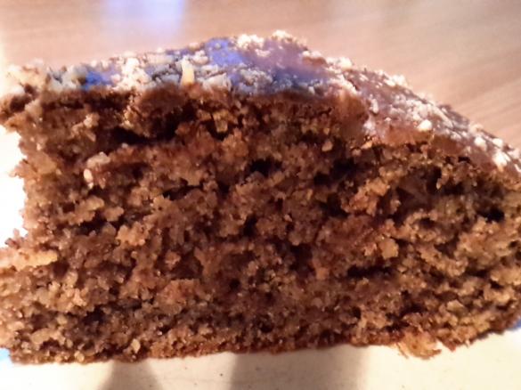 Schneller Nuss-Eierlikörkuchen