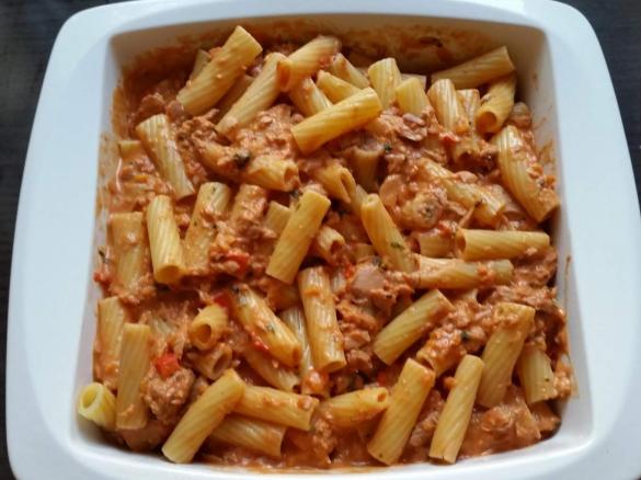 Nudel-Tunfisch-Auflauf