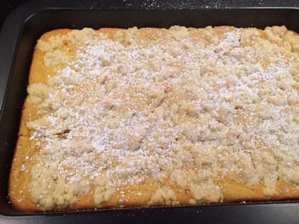 Apfelrührkuchen mit Streuseln