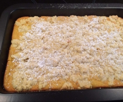 Apfelrührkuchen mit Streuseln