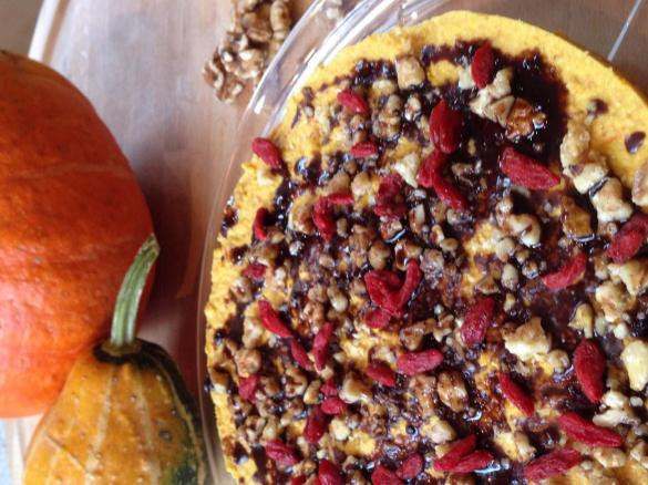 Kürbis-Mango Rohkosttorte 