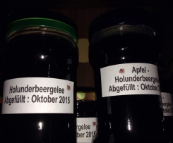 Holunderbeergelee mit Apfelsaft