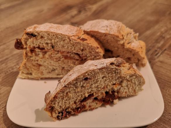 Tomaten-Kräuter-Ciabatta