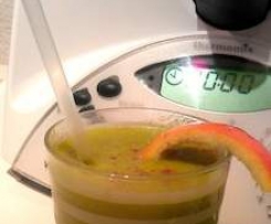 Weizengras-Orangen-Smoothie