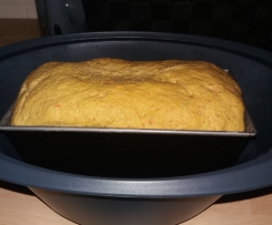 Möhren/ Haselnuss Varoma Brot