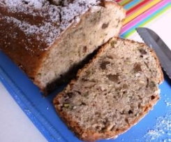 Zucchini-Kastenkuchen mit Walnüssen