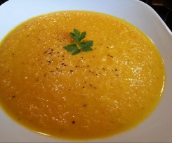 Karotten-Ingwer-Kokos-Suppe - Low Carb geeignet