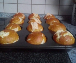 Laugen-Muffins (Variation von Laugenbreze, Laugenstange, Laugenbrötchen)