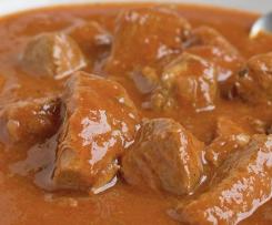 Gulasch mit Rahmsoße