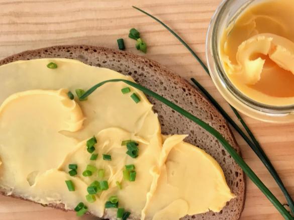 Cheddarcreme-Brotaufstrich