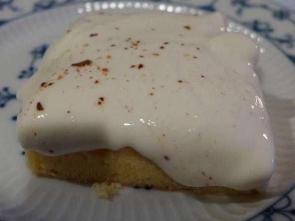 Schneller Pfirsich-Schmandkuchen