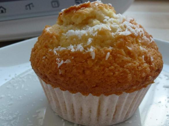 fluffige Kokos Muffins mit Mascarpone