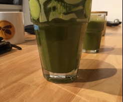 Grüner Smoothie mit Feldsalat