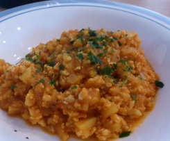 Aloo Gobi (indischer Kartoffel-Blumenkohl-Eintopf)