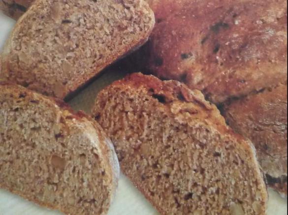 Walnuss-Pflaumen-Stangen