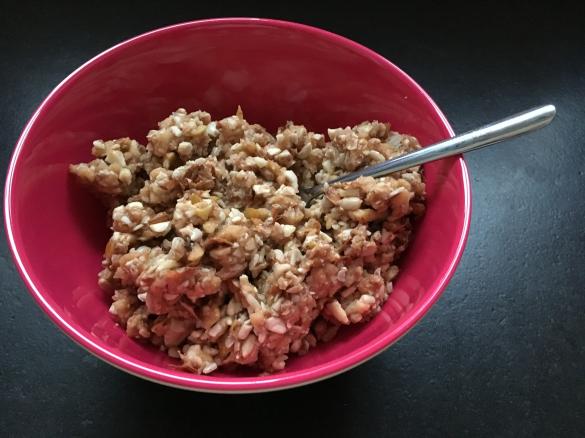 Low Carb und basisches Mandel-Sonnenblumenkern-Porridge