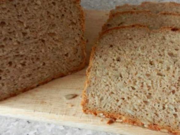 Dinkel-Sonnenblumenkern Brot