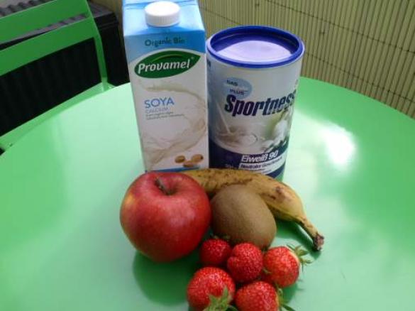 Eiweiß-Obst-Shake