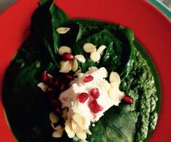 Grüne & Minzige Sommersuppe mit Kokosjoghurt-Topping