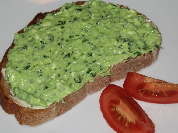 Bärlauch-Feta-Aufstrich