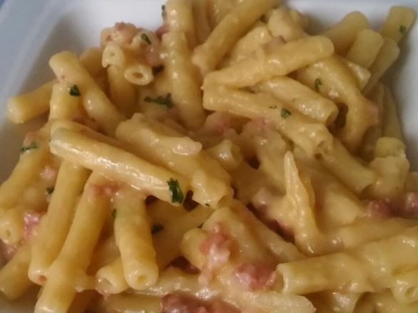 Maccaroni mit Schinken