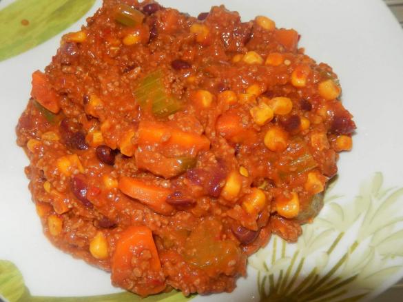 Chilli Con Carne mit Möhren und Sellerie