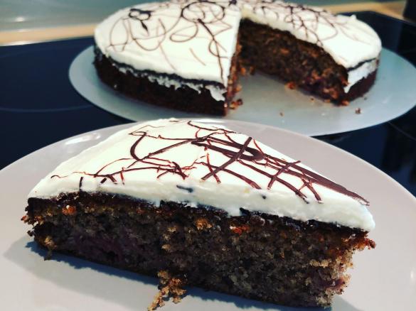 Saftiger Schoko-Kirsch Kuchen