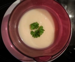 Blumenkohlcremesuppe ''Ran an den Speck''
