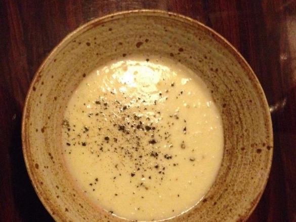 Getrüffeltes Kartoffelschaumsüppchen