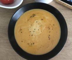 Rote-Linsensuppe mit Ingwer und Kokosmilch