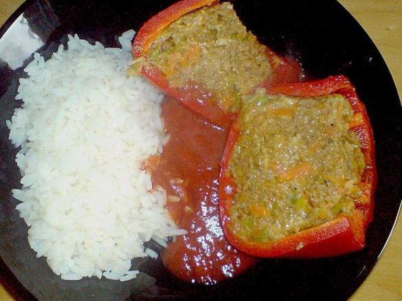 Gefüllte Paprika -vegetarisch- mit Grünkern
