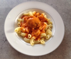 Hackbällchen in Tomatensauce