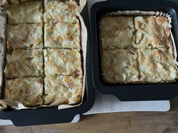 Schneller saftiger Apfelkuchen
